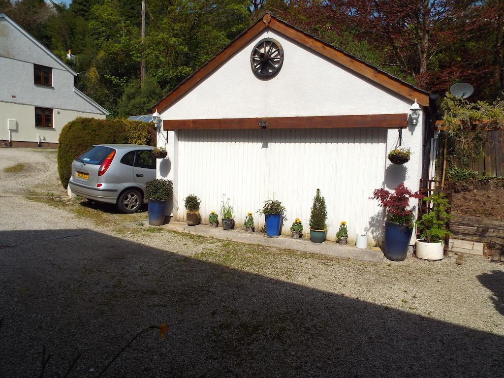 Woodpeckers Bed & Breakfast North Hill Exterior photo