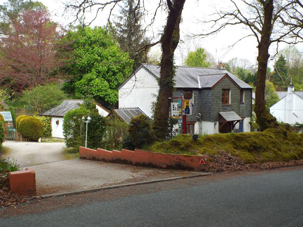 Woodpeckers Bed & Breakfast North Hill Exterior photo