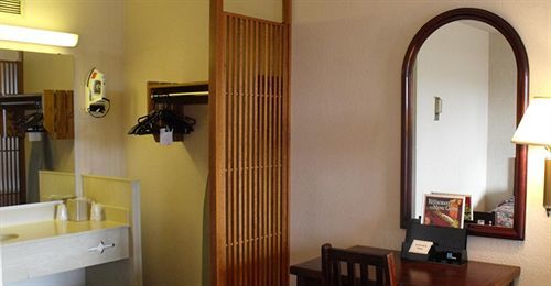 Woodpeckers Bed & Breakfast North Hill Exterior photo